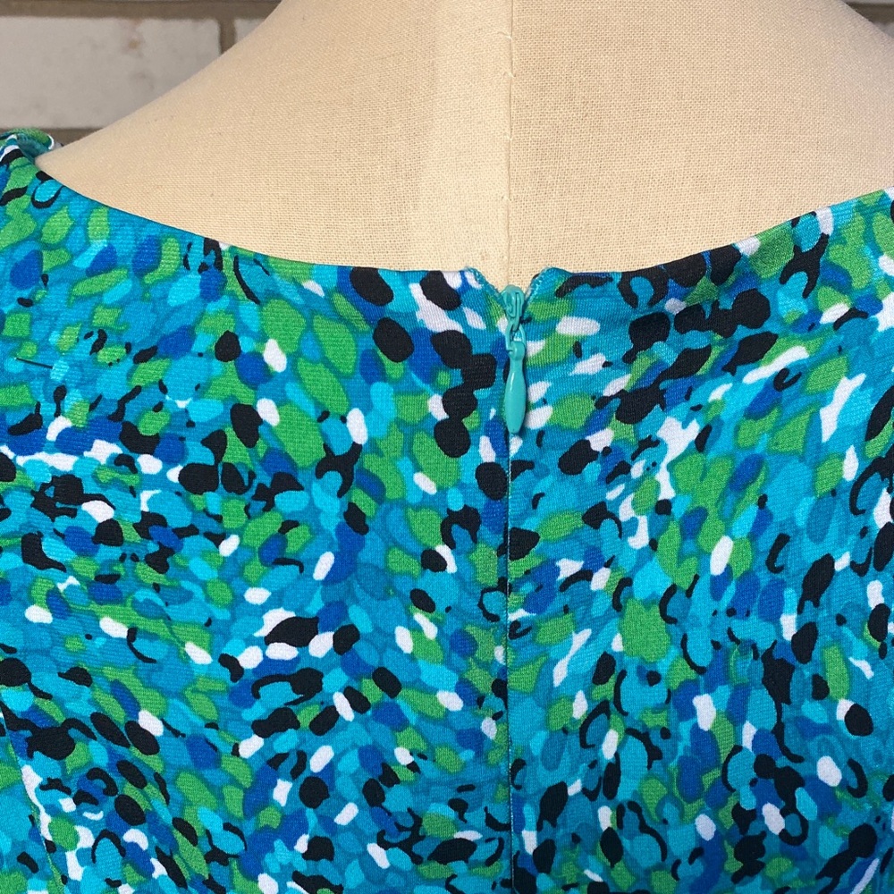 Sleeveless Teal and Blue Print Midi Dress - Picture 3 of 6